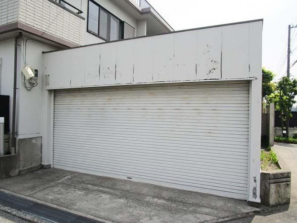 金沢市の車庫外壁サイディングリフォーム カバー工法でお悩み解消 ガイソー金沢店